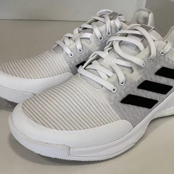 Adidas Boost Crazyflight 753001 Sneakers Shoe Women’s 7 NEW! - Picture 3 of 16